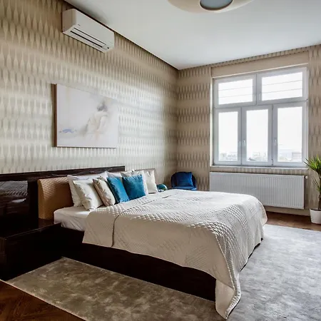 Lägenhet Luxurious Danubeside For 6 *