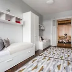 Luxurious Danubeside For 6 Apartment