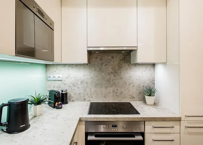 Luxurious Danubeside For 6 Appartement *