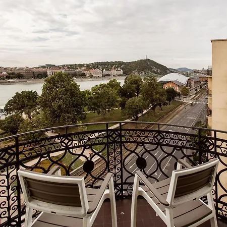 Apartament Luxurious Danubeside For 6