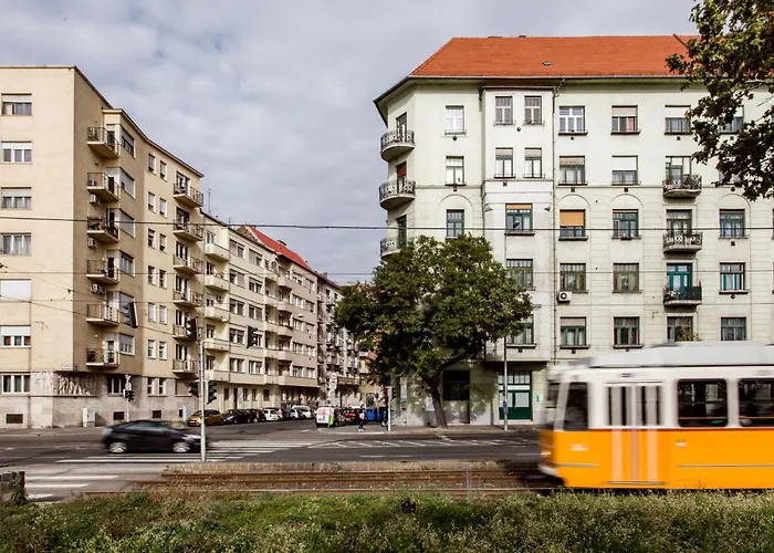 Luxurious Danubeside For 6 Budapeste
